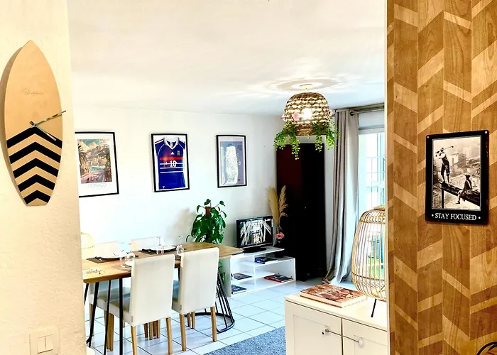 Bel Appartement T3 de 60m2 avec Parking, Terrasse, proche du Métro et du Périph