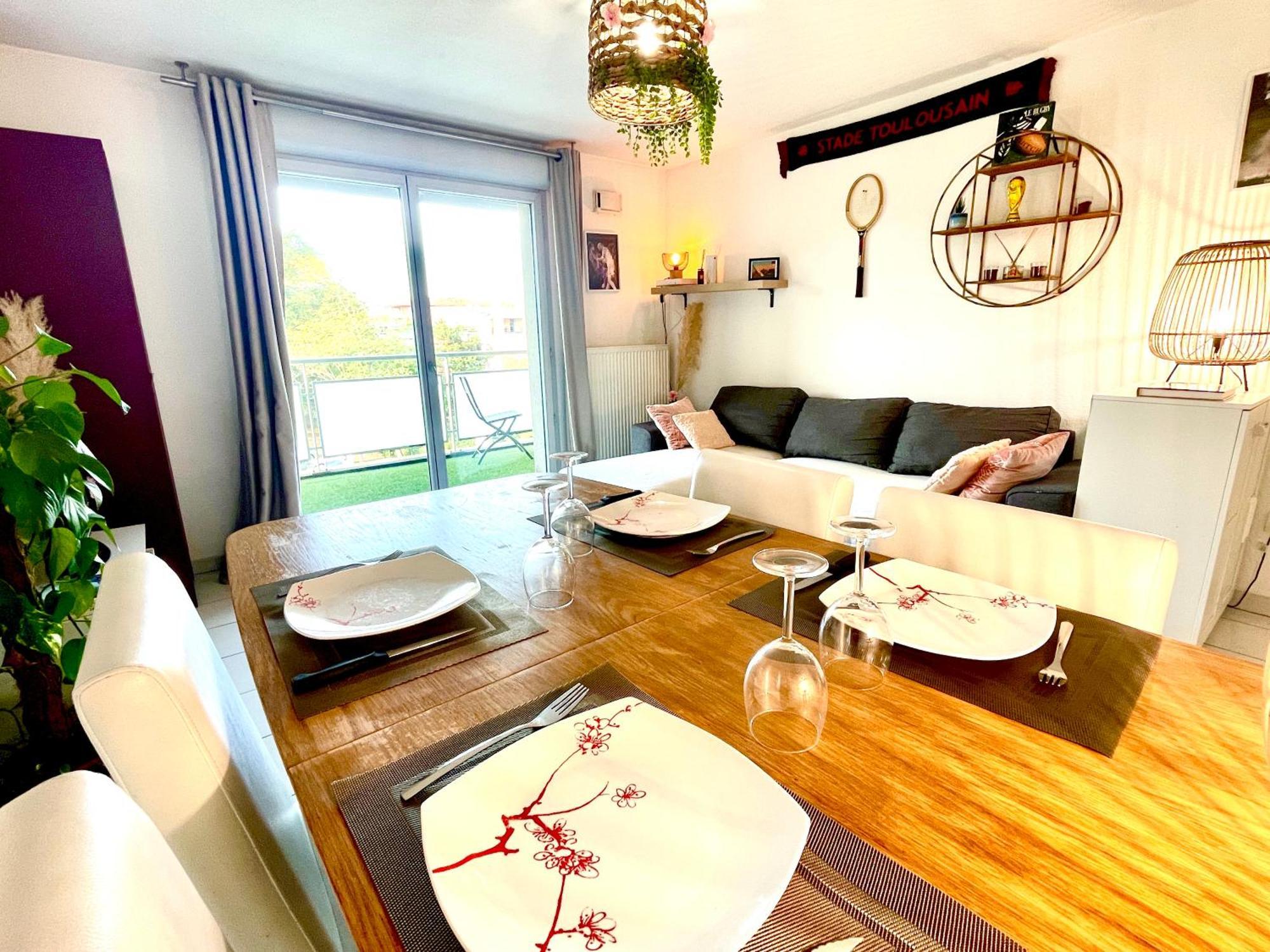 Appartement Bel T3 De 60m2 Avec Parking, Terrasse, Proche Du Métro Et Du Périph Toulouse